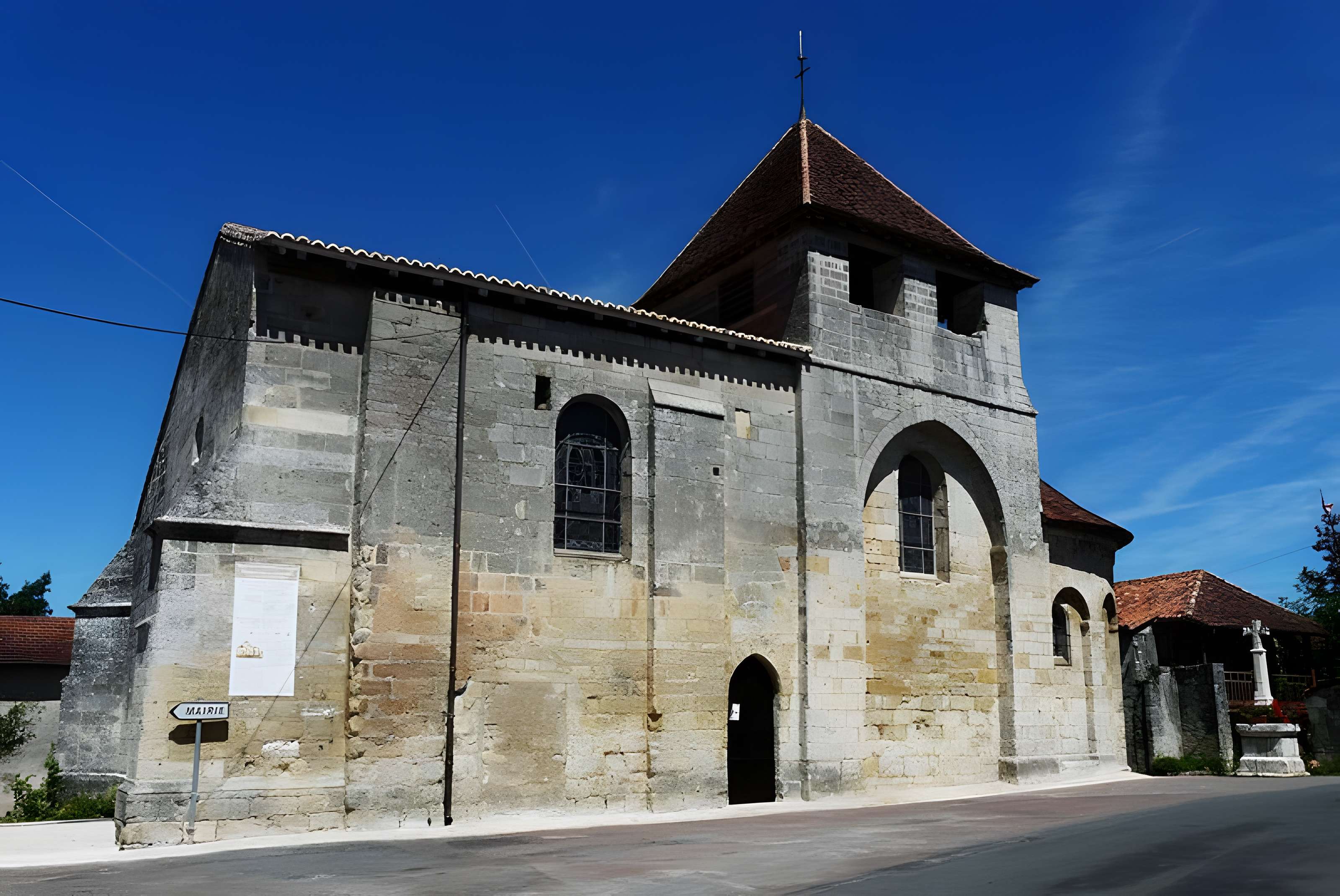 Église Saint-Pantaléon de Valeuil 