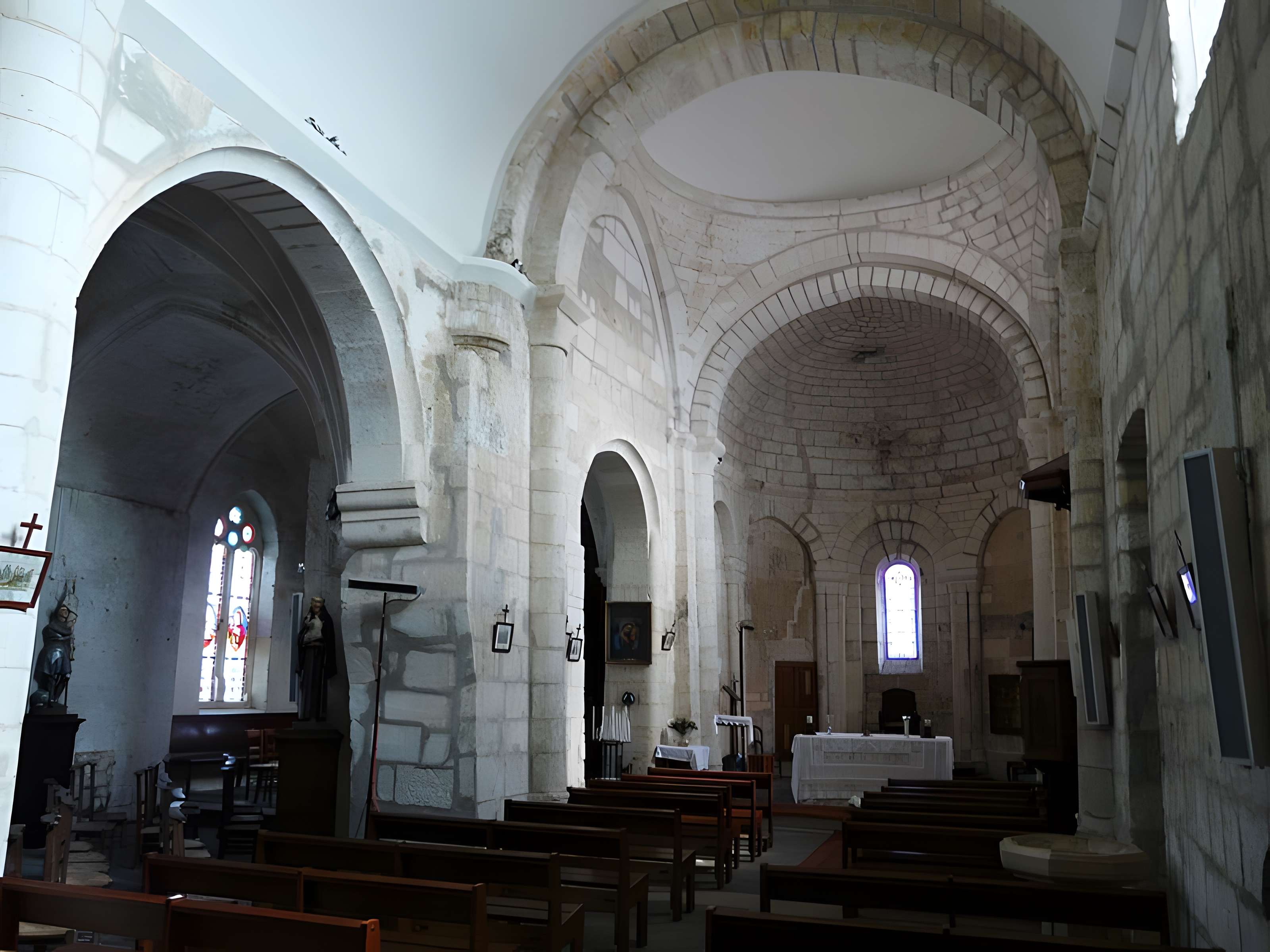 Église Saint-Pantaléon de Valeuil