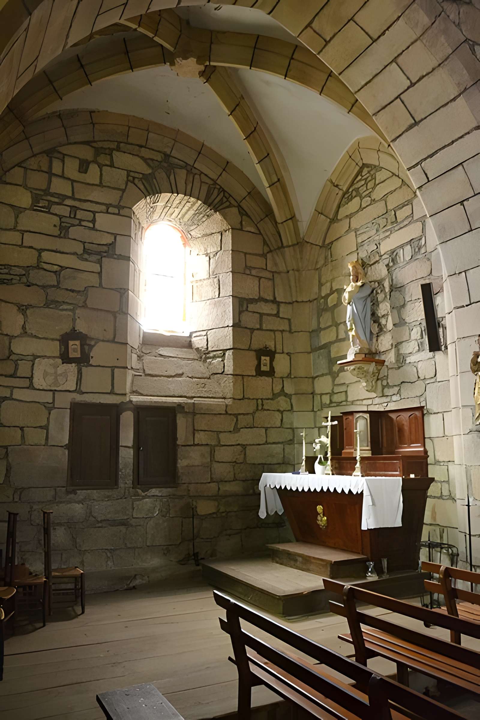 Église Saint-Pardoux de Dampniat