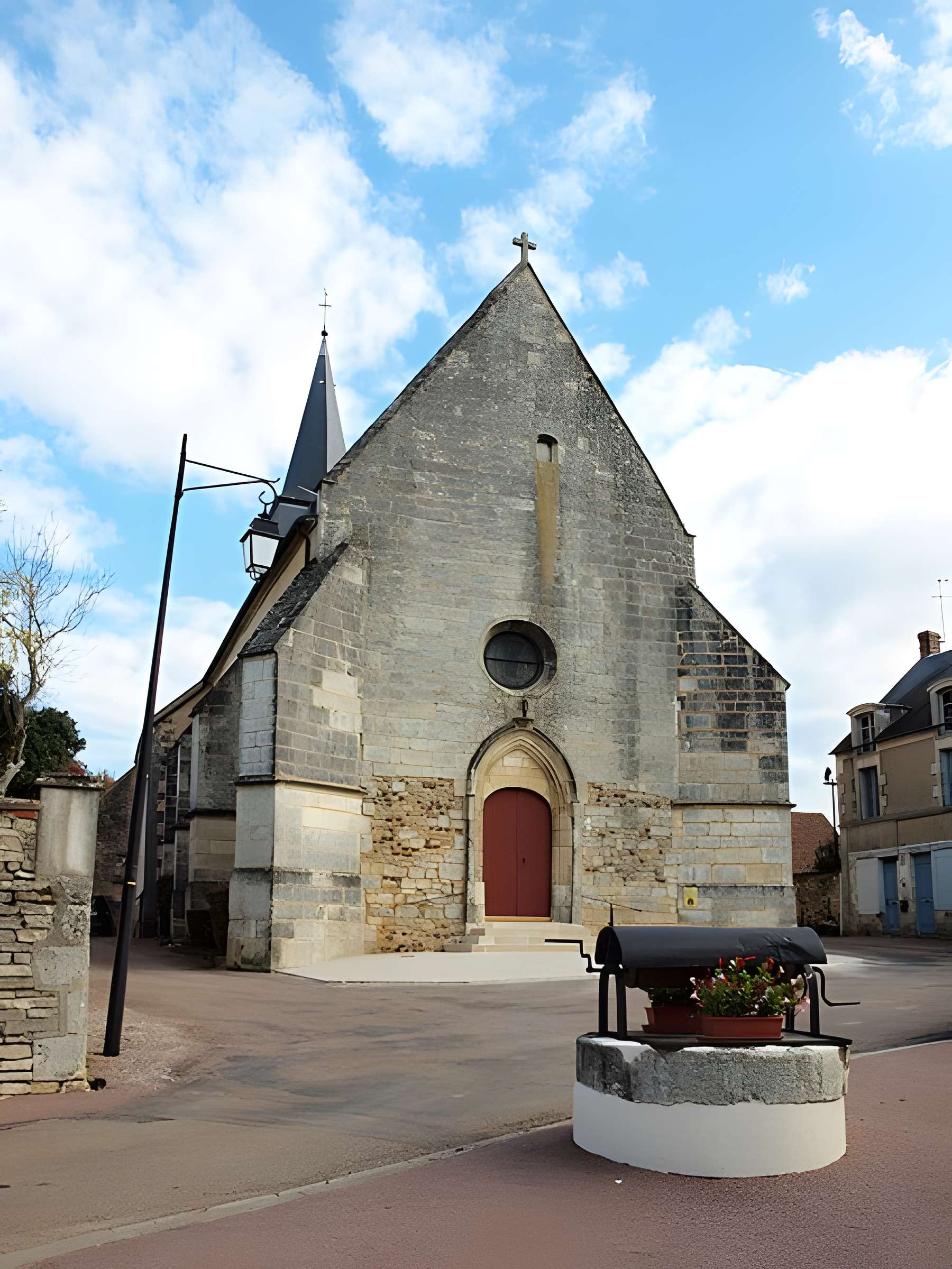 Église Saint-Pèlerin de Bouhy