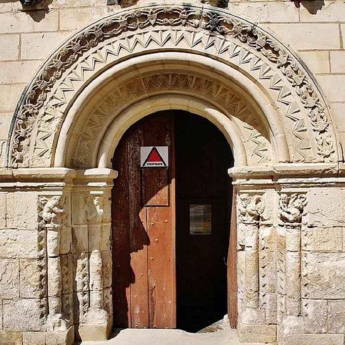 Photo de Église Saint-Perpet de Neuil