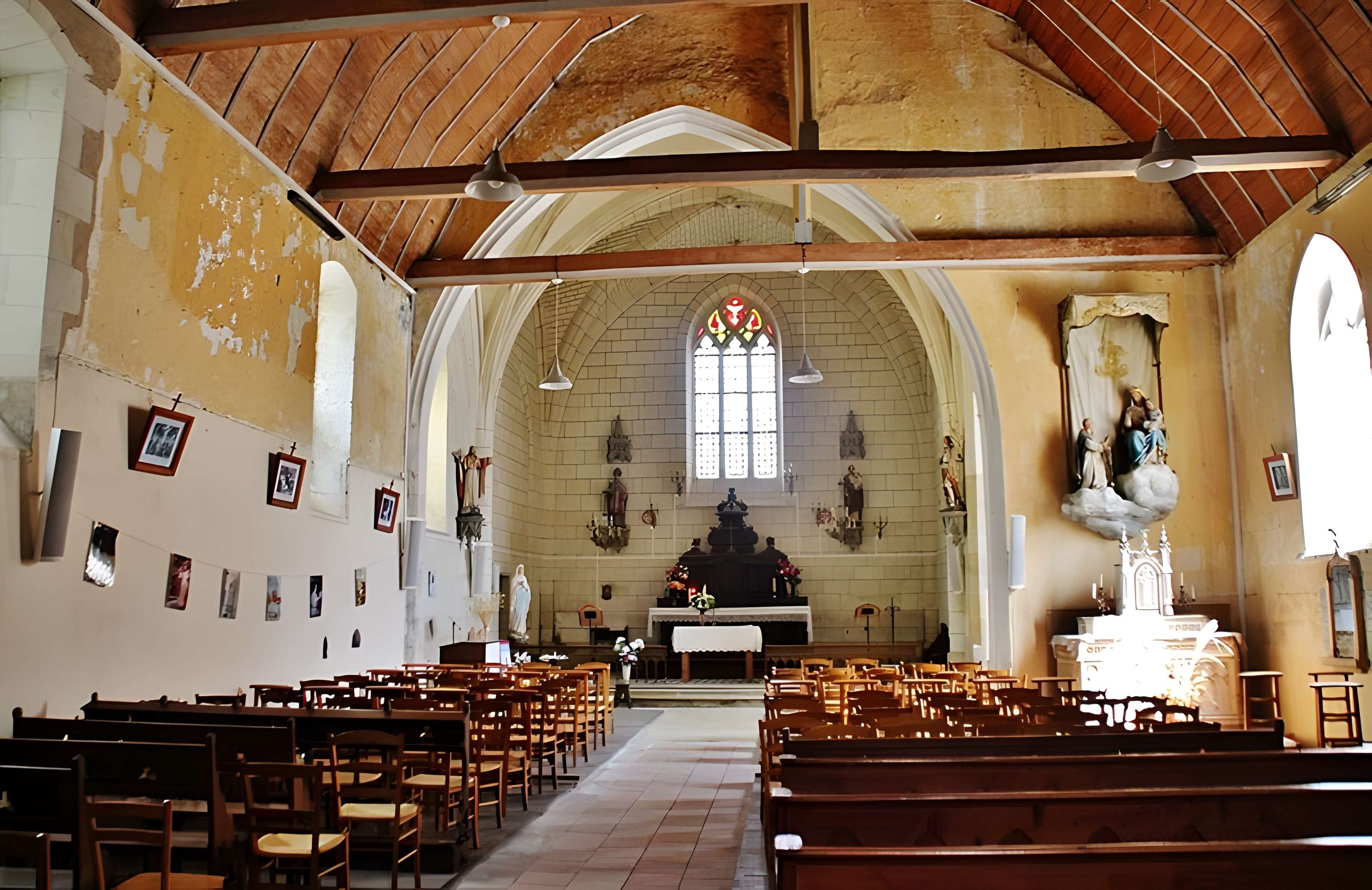 Église Saint-Perpet de Neuil