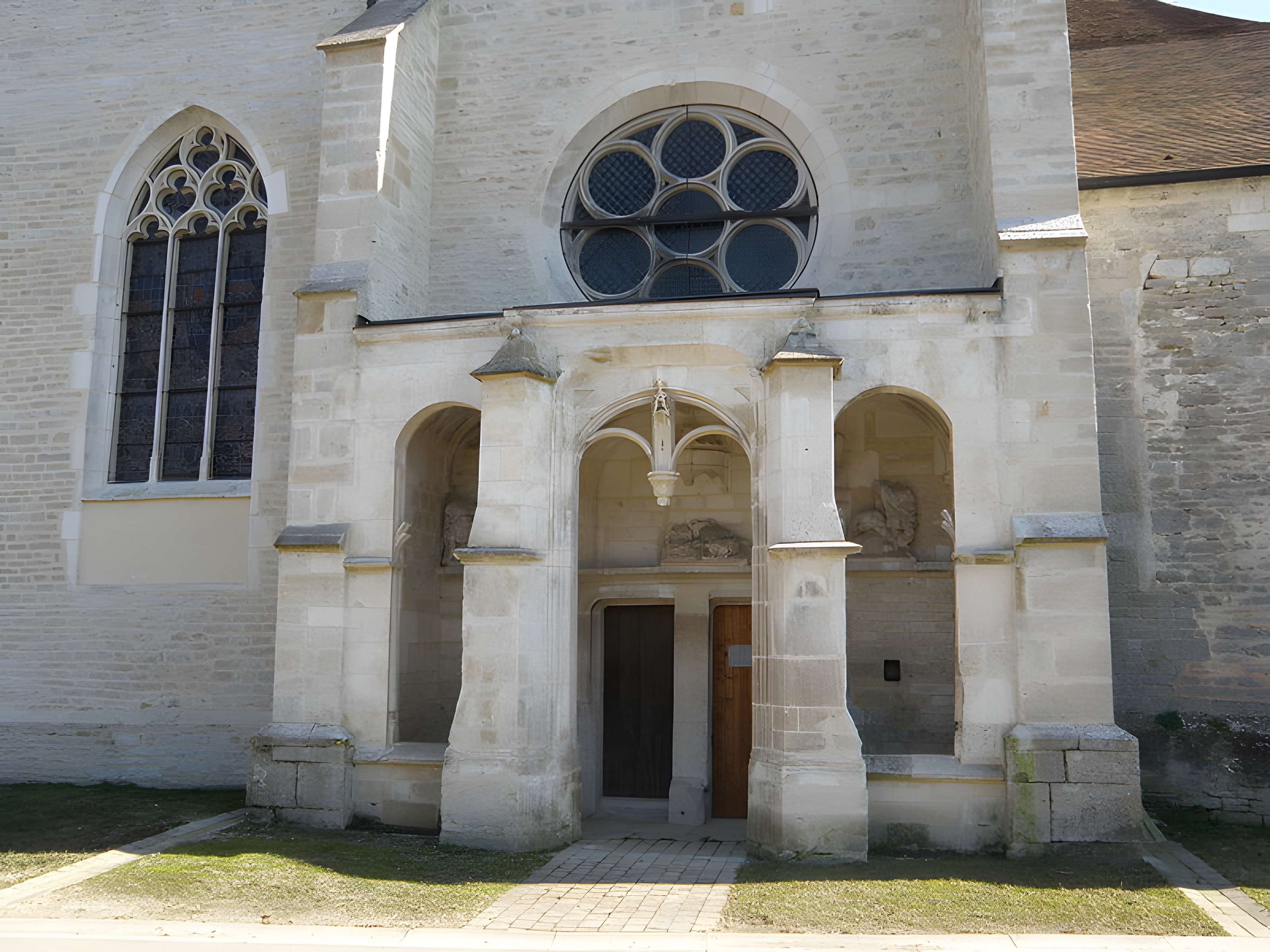 Église Saint-Phal d'Avirey
