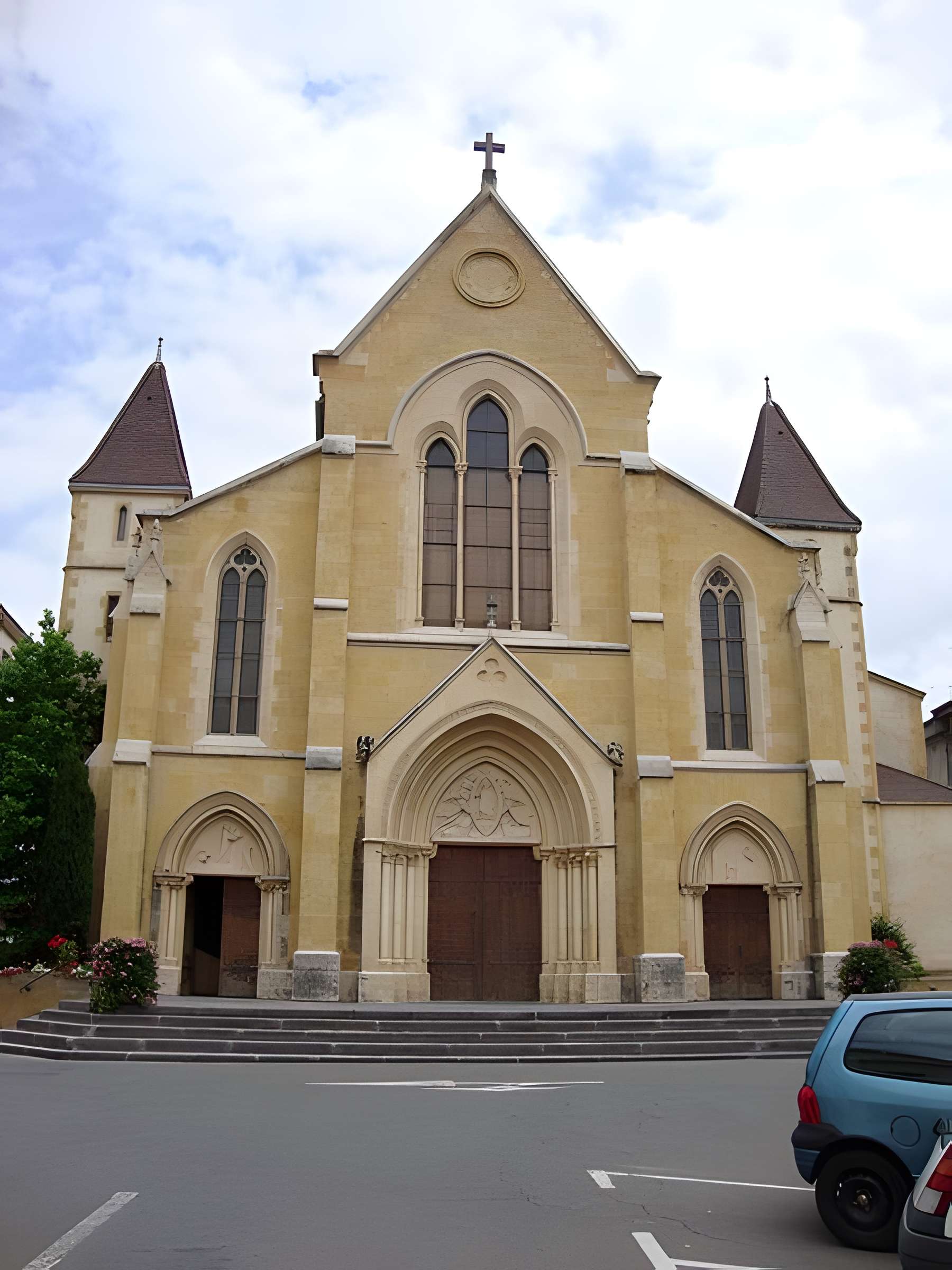 Église Saint-Philibert de Charlieu 