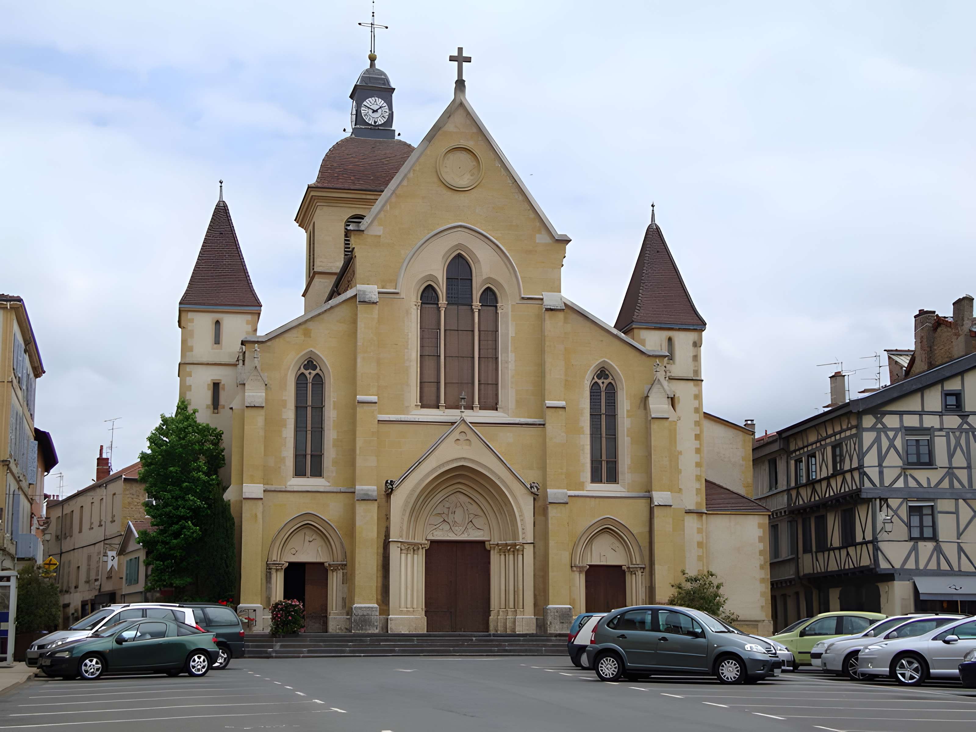 Église Saint-Philibert de Charlieu