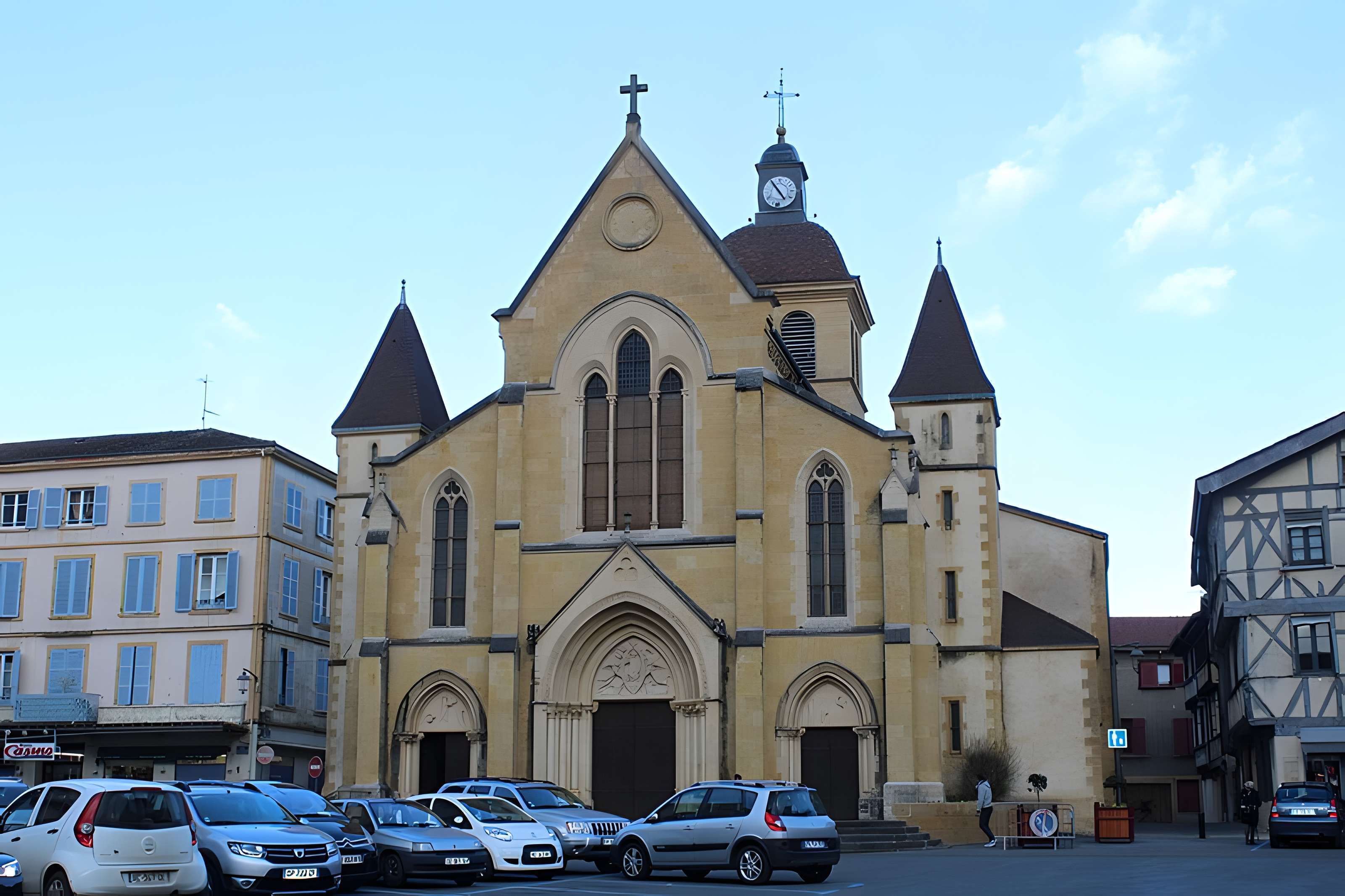 Église Saint-Philibert de Charlieu