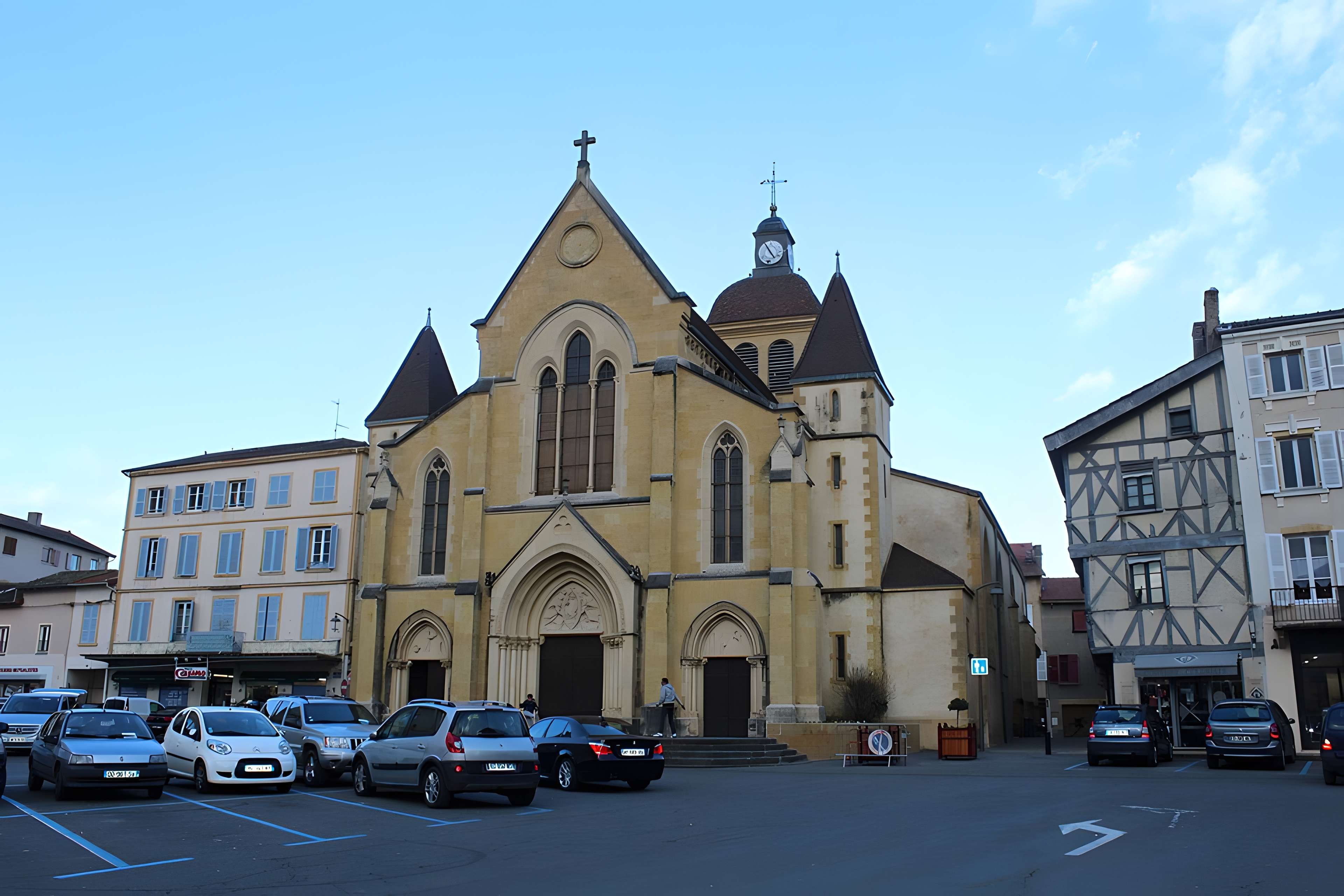 Église Saint-Philibert de Charlieu