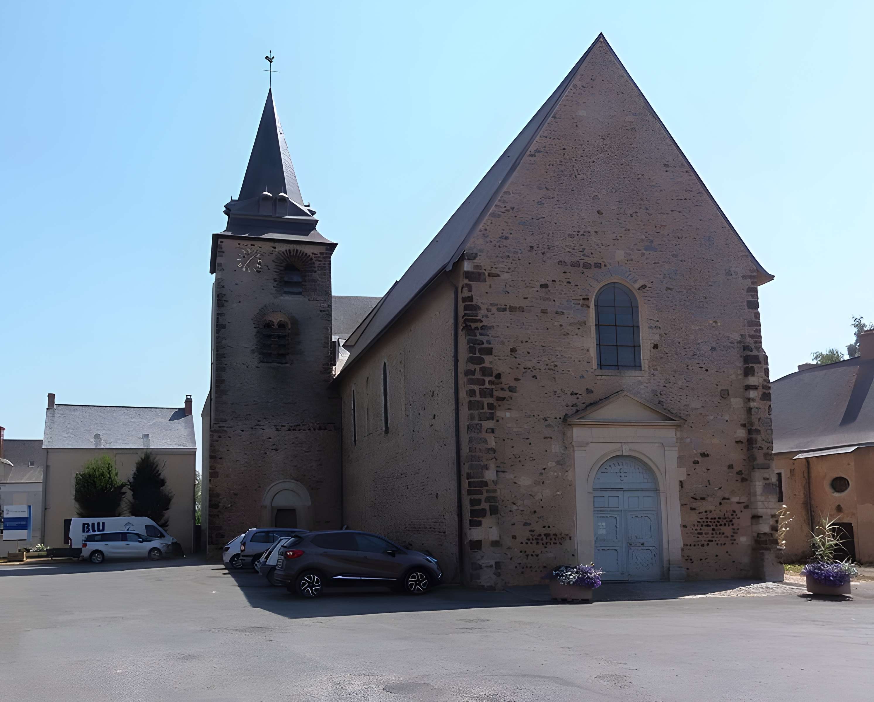 Église Saint-Pierre d'Auvers-le-Hamon 