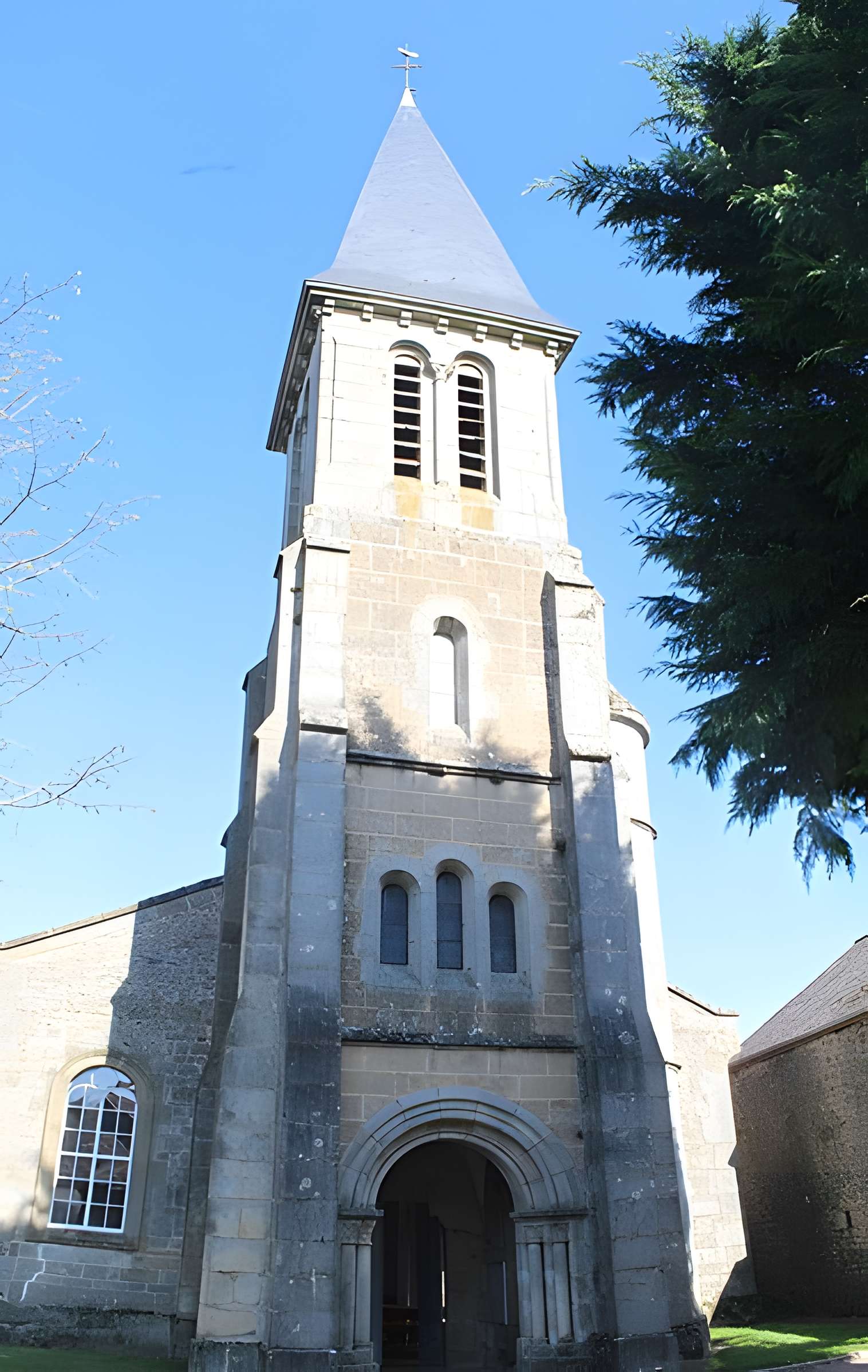 Église Saint-Pierre d'Auxy