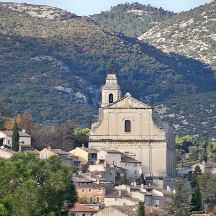 Photo de Église Saint-Pierre de Bédoin
