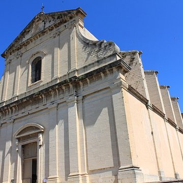 Église Saint-Pierre de Bédoin