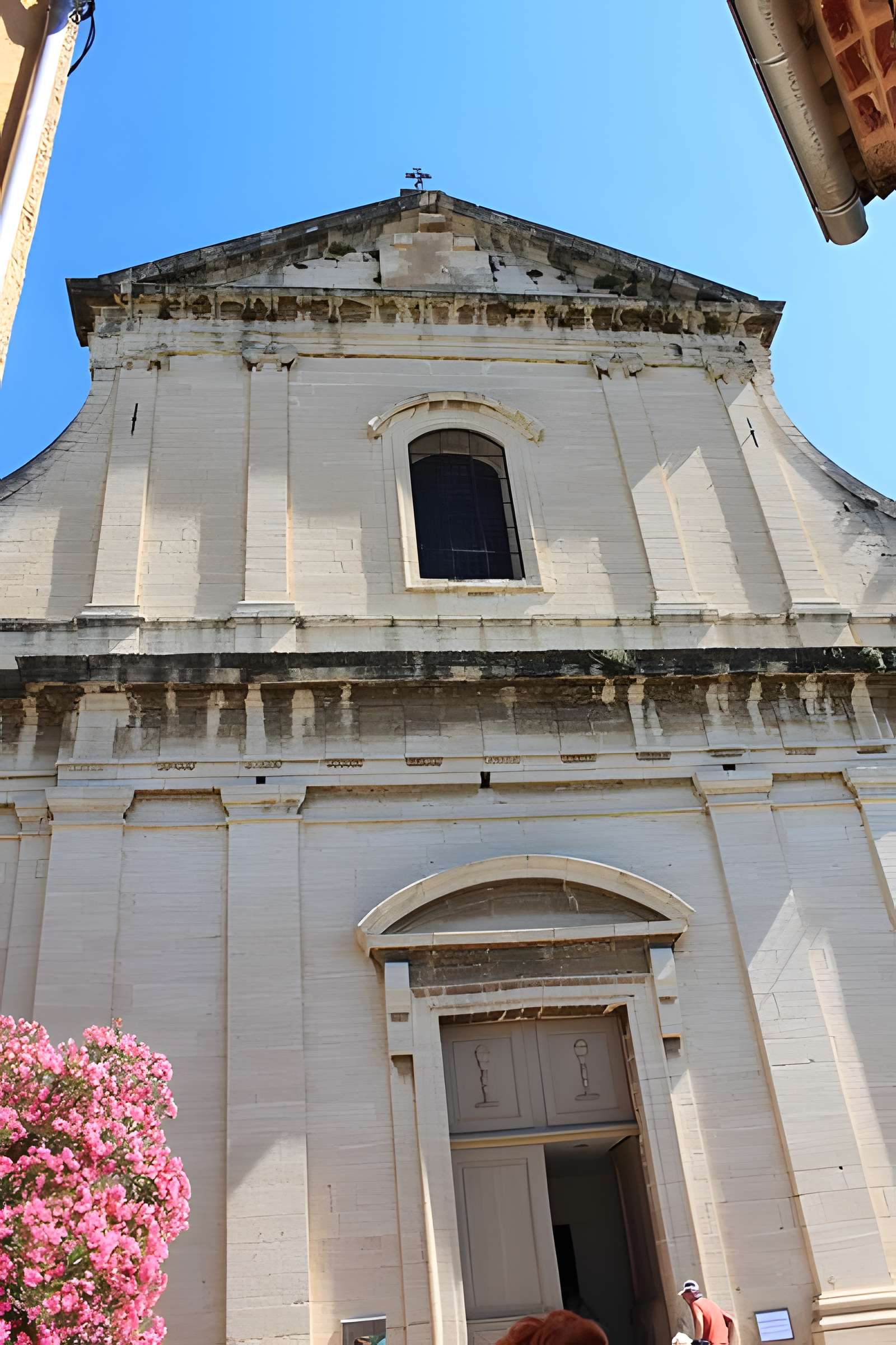 Église Saint-Pierre de Bédoin