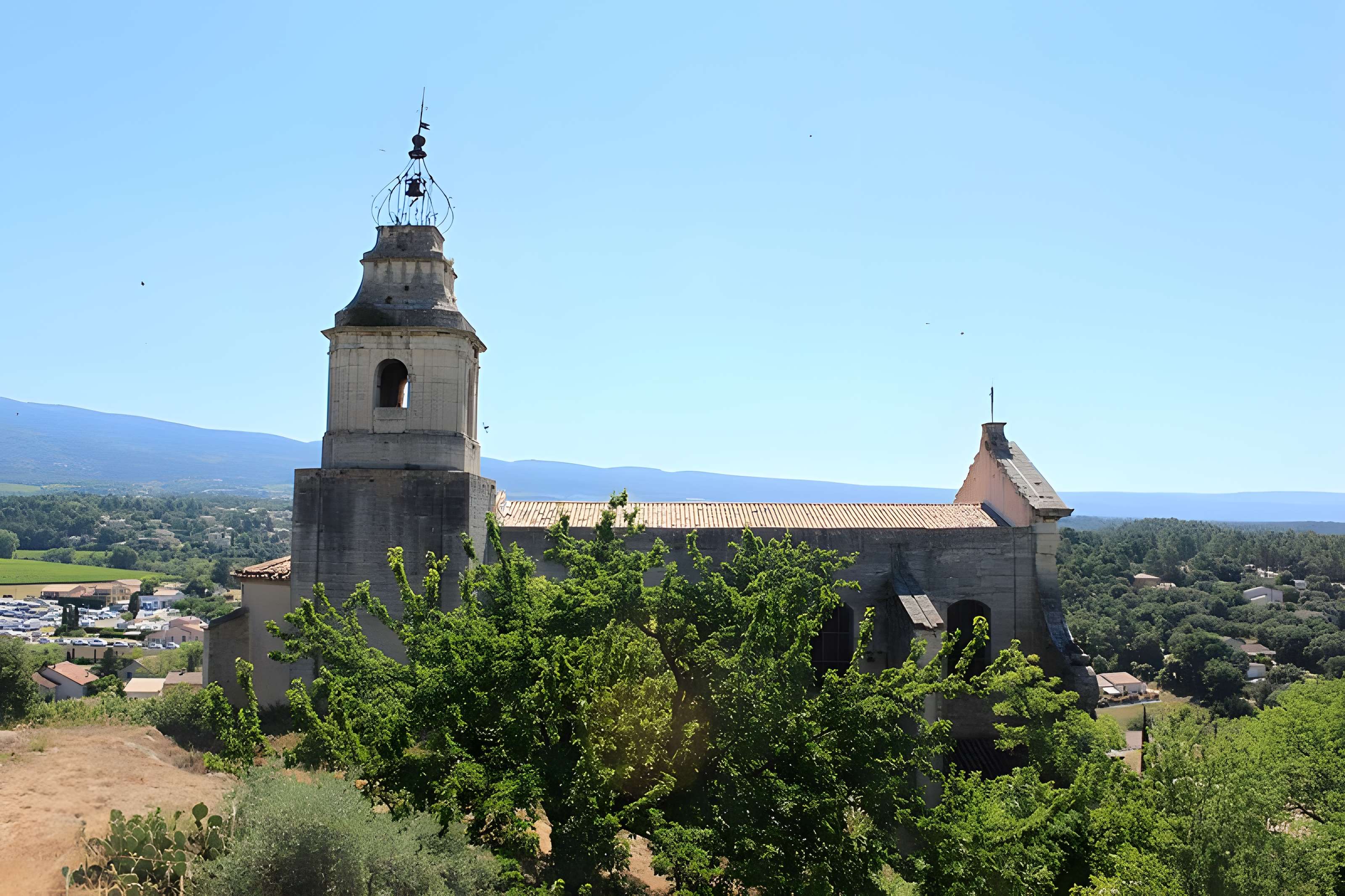Église Saint-Pierre de Bédoin