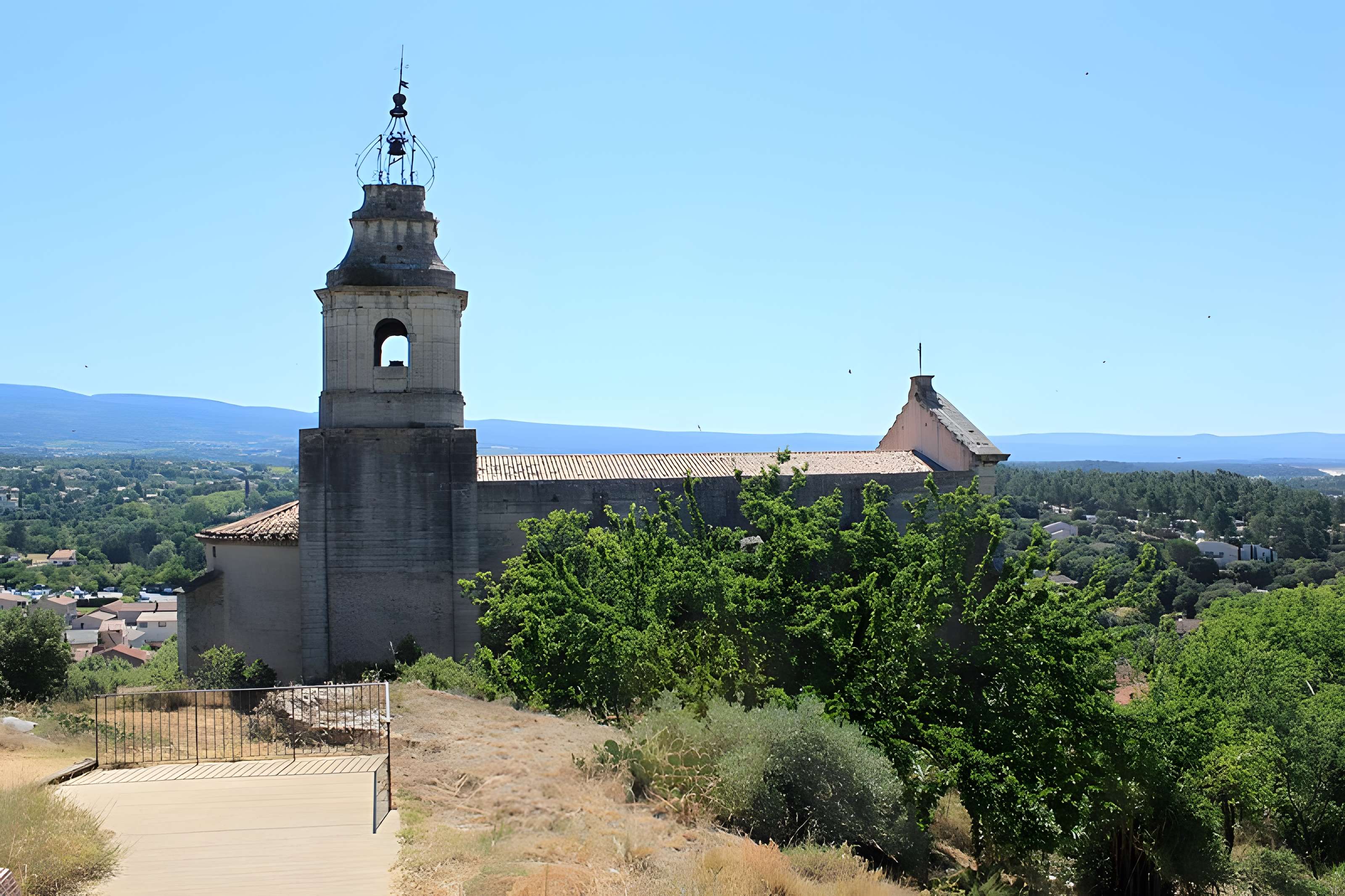 Église Saint-Pierre de Bédoin