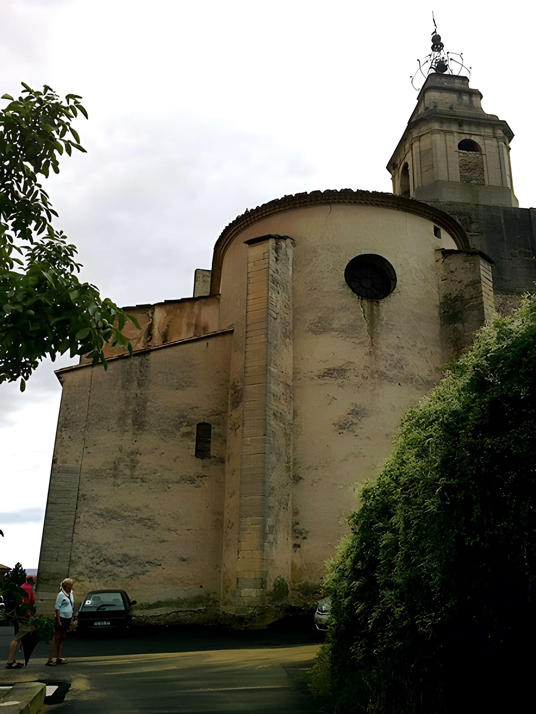 Église Saint-Pierre de Bédoin