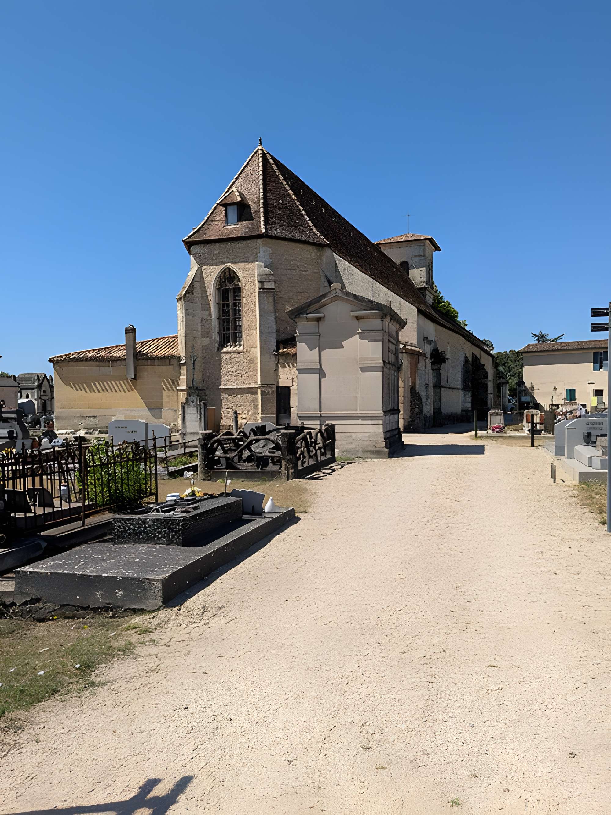 Église Saint-Pierre de Bègles