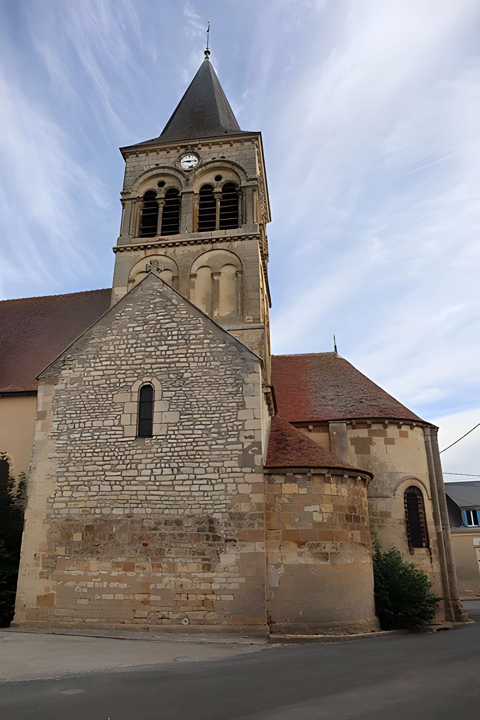 Église Saint-Pierre de Bengy-sur-Craon