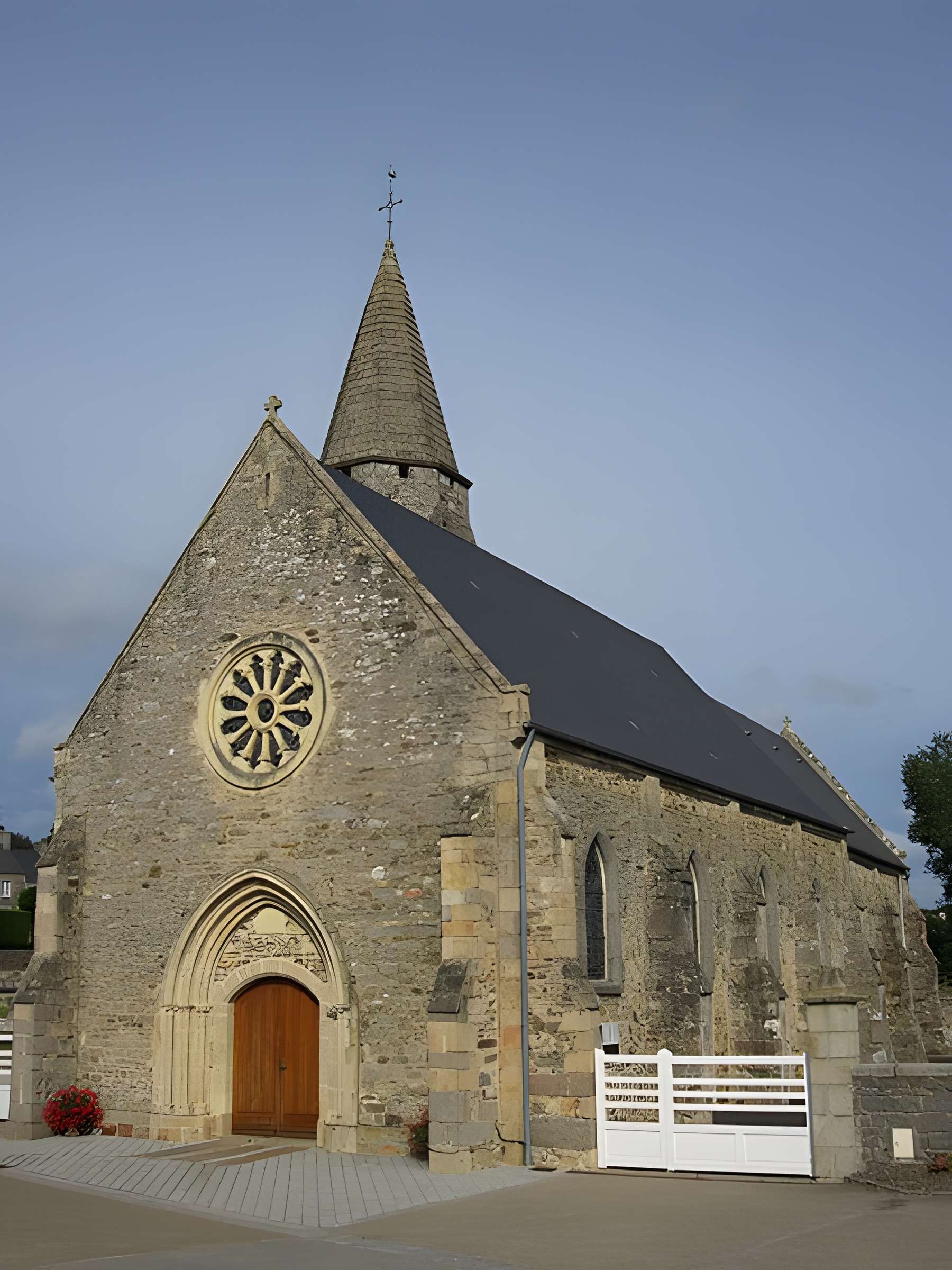 Église Saint-Pierre de Benoîtville
