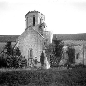 Église Saint-Pierre de Bois