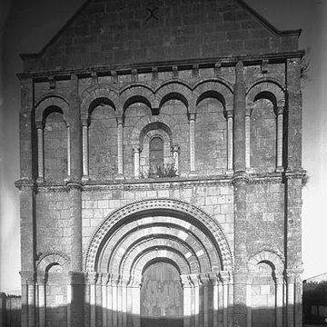 Église Saint-Pierre de Bois