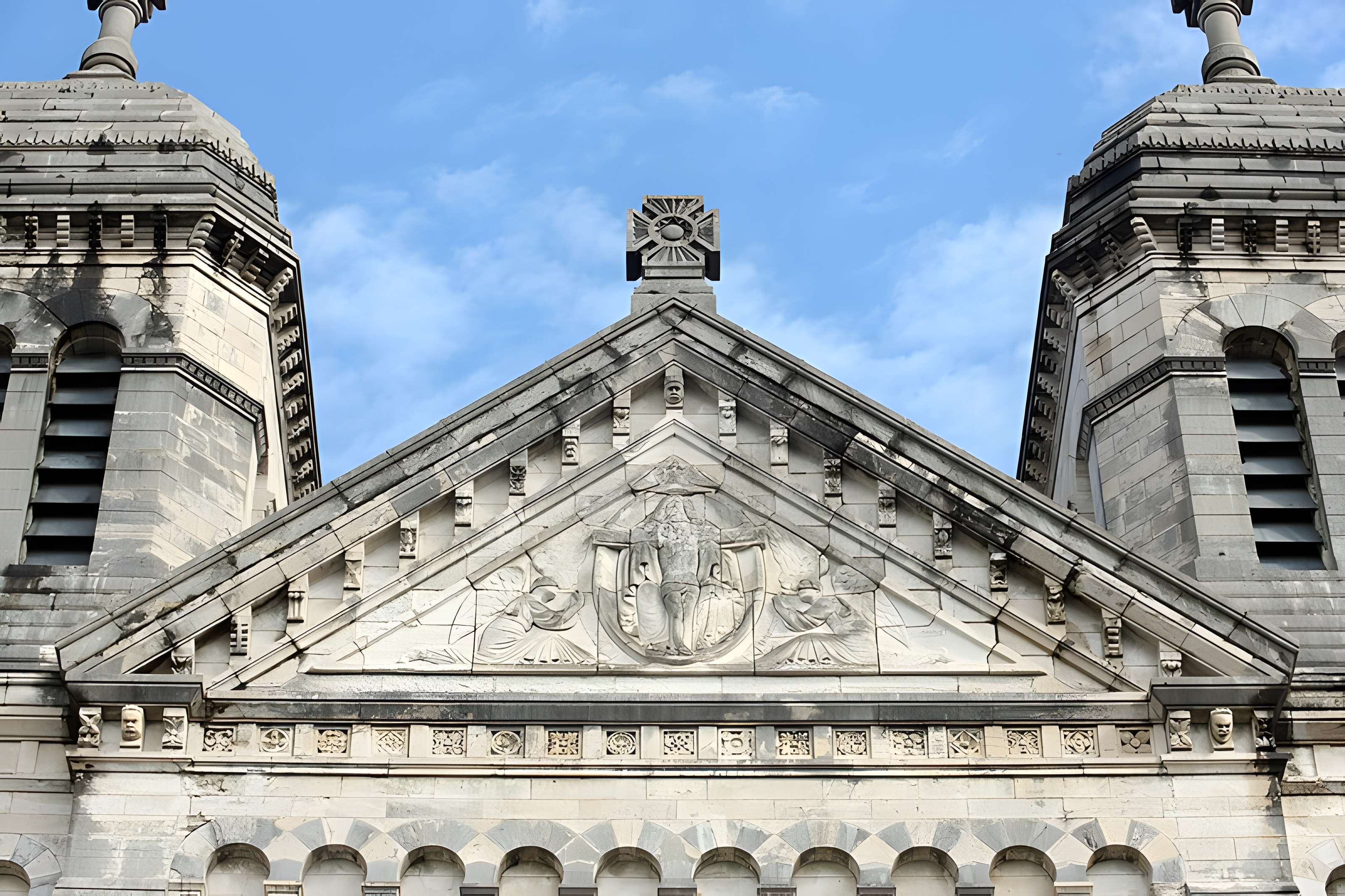 Basilique Saint-Ferjeux de Besançon
