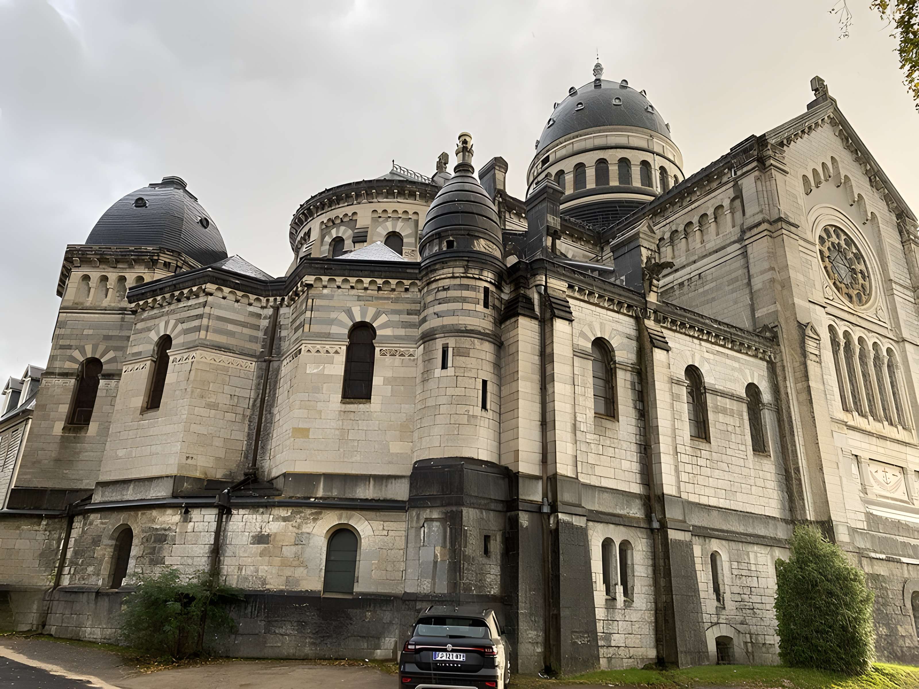 Basilique Saint-Ferjeux de Besançon