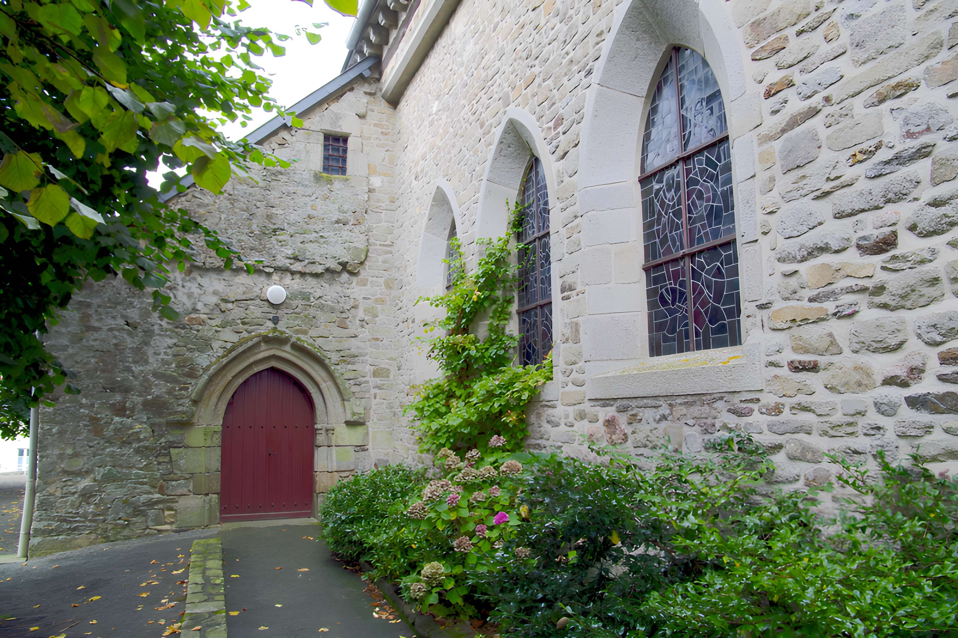 Église Saint-Pierre de Caulnes