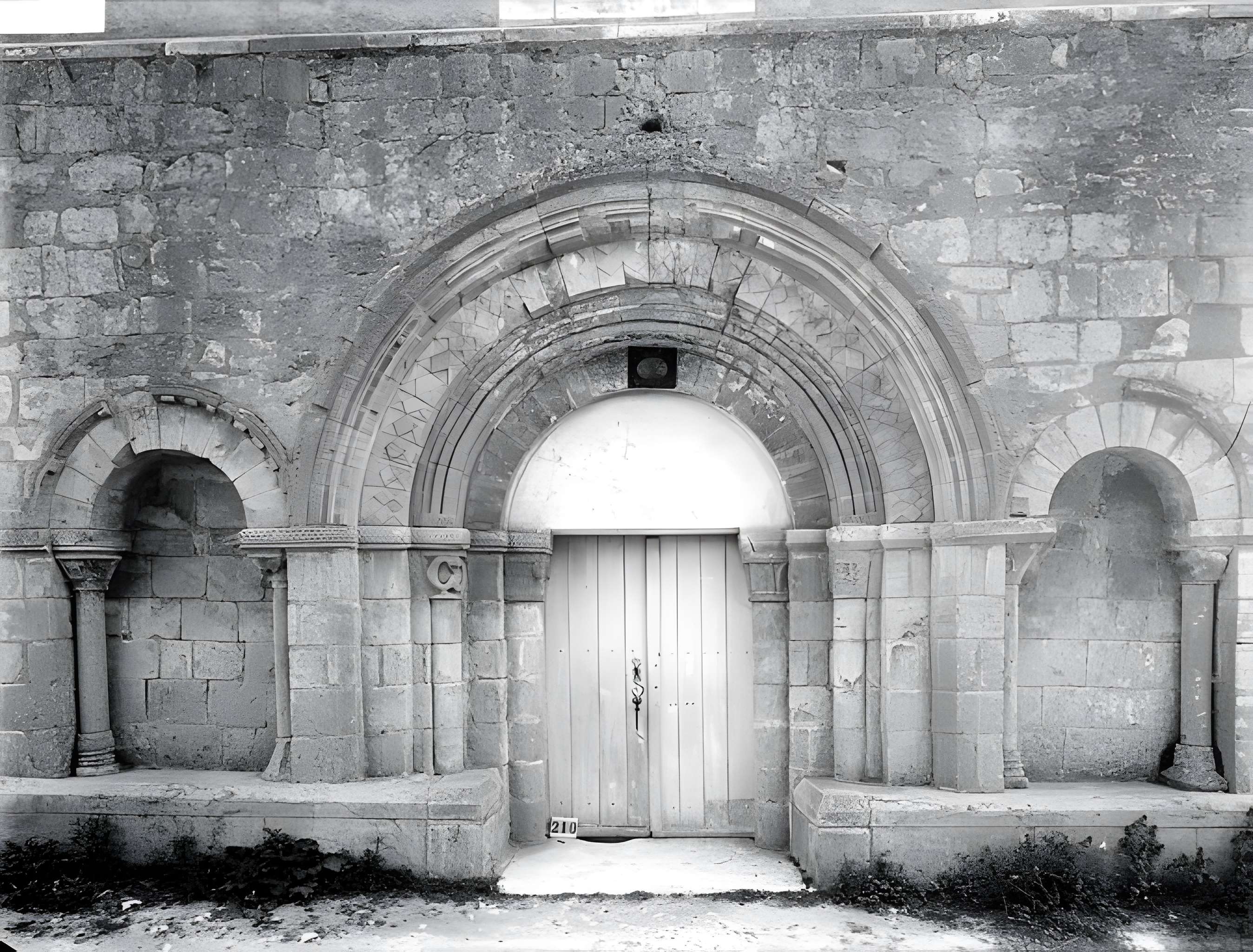 Église Saint-Pierre de Chambon