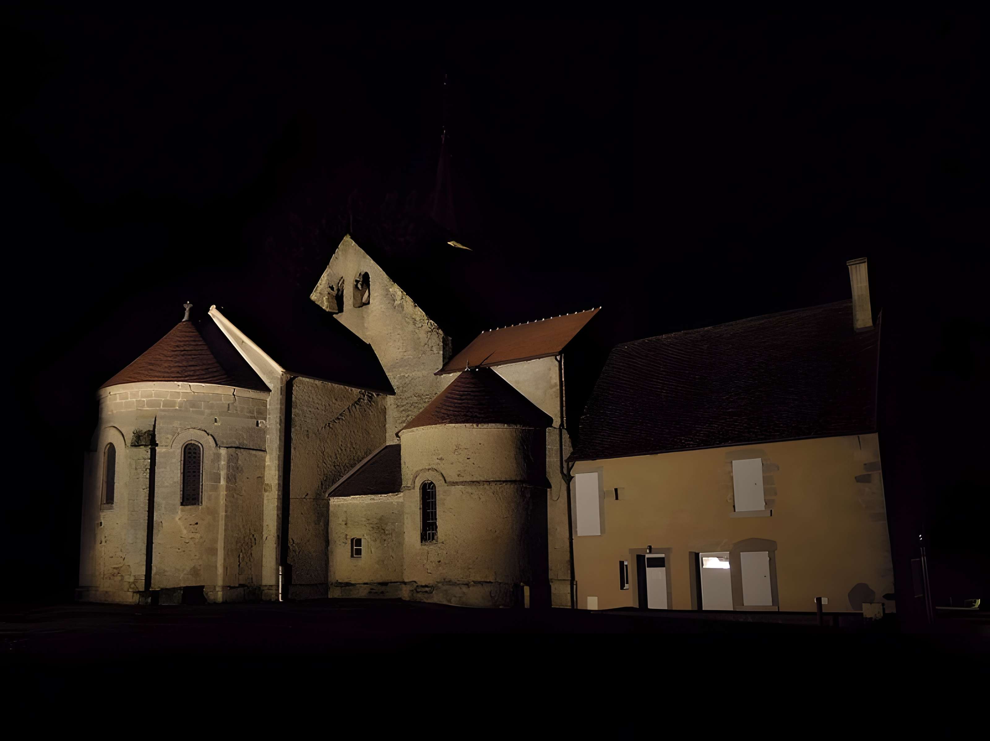 Église Saint-Pierre de Champillet