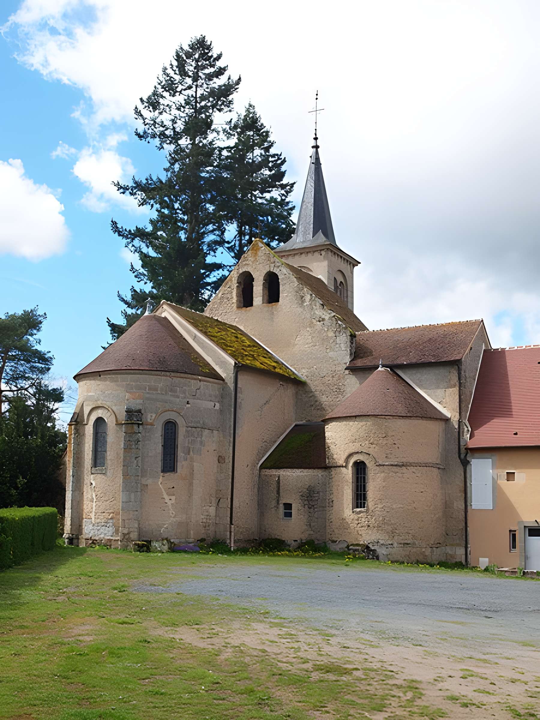 Église Saint-Pierre de Champillet