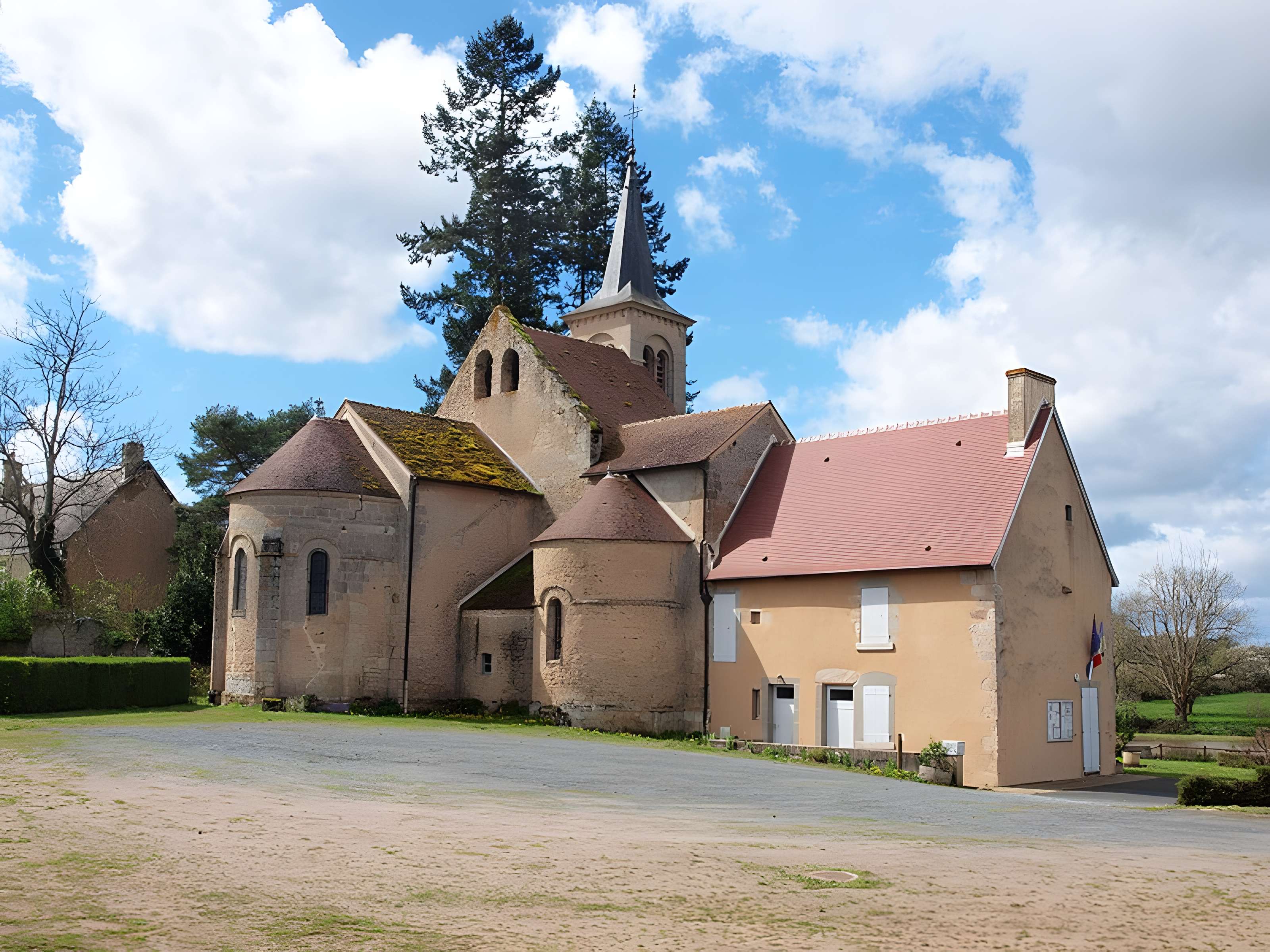 Église Saint-Pierre de Champillet