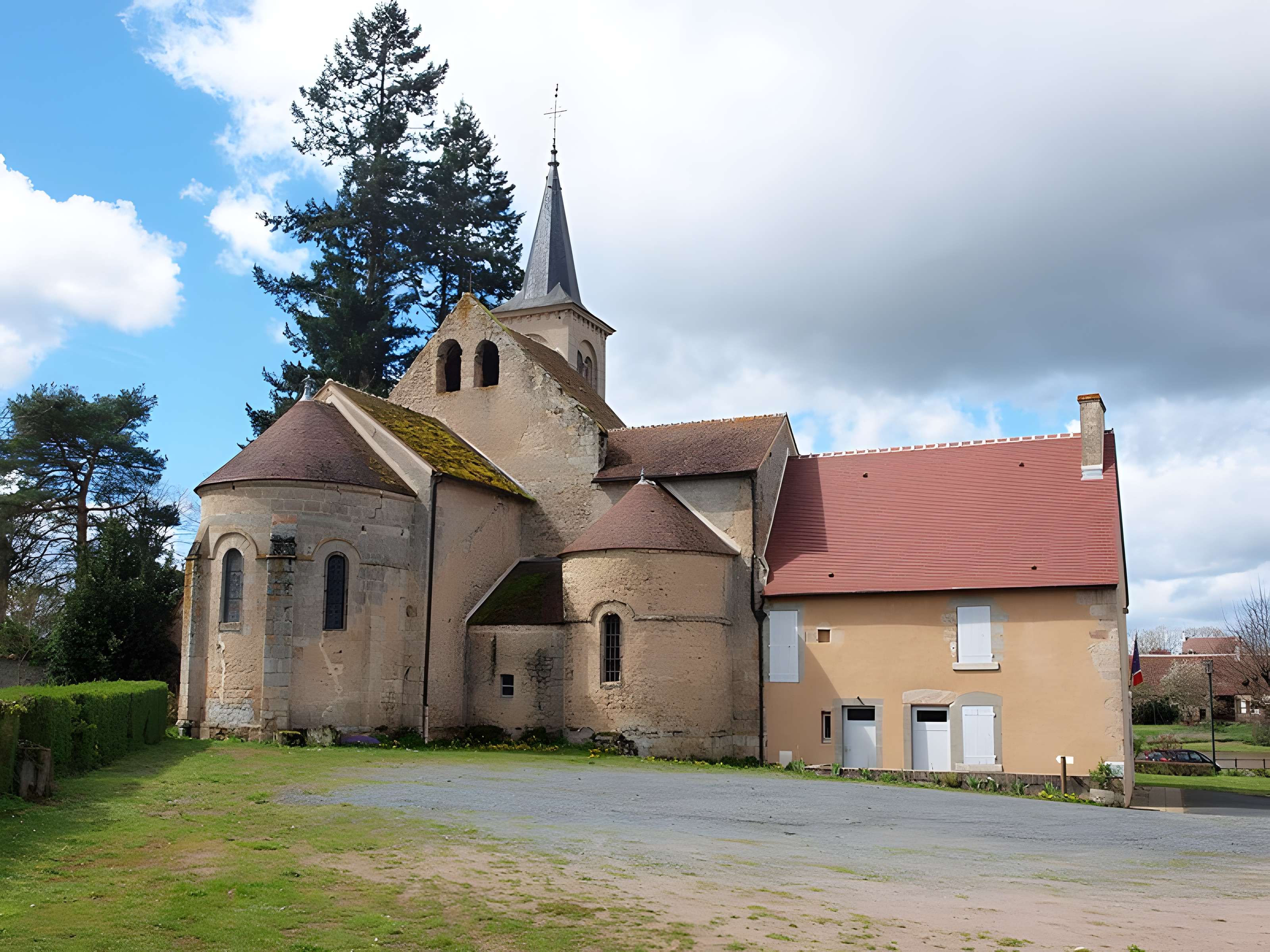Église Saint-Pierre de Champillet