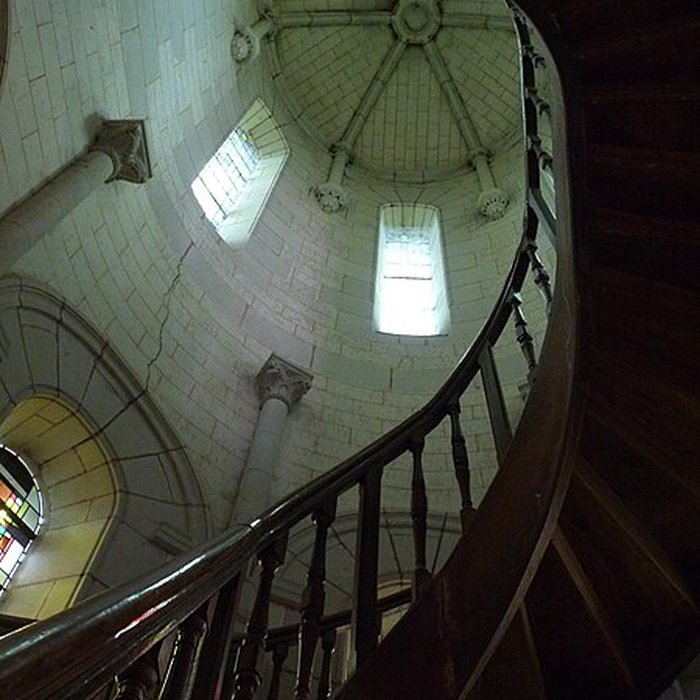 Photo de Église Saint-Pierre de Chanzeaux