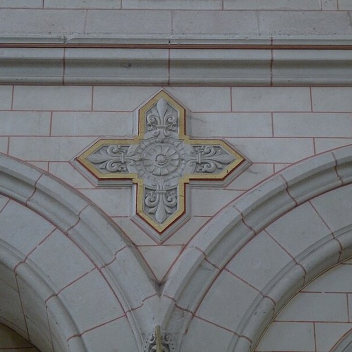 Photo de Église Saint-Pierre de Chanzeaux