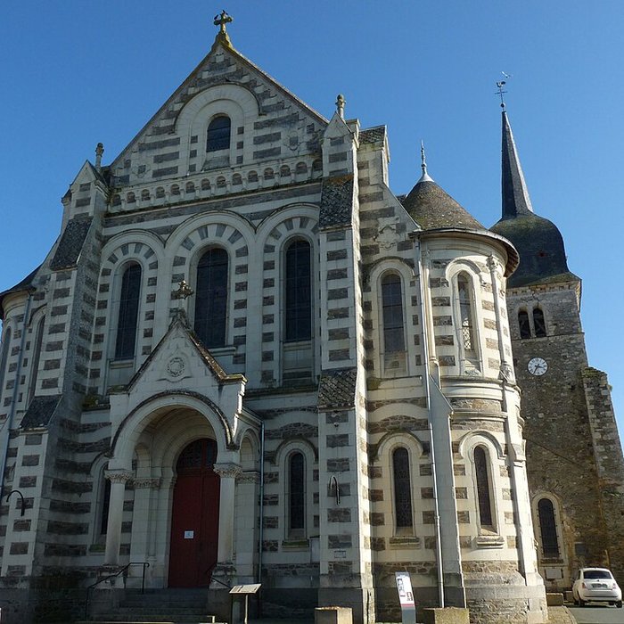 Photo de Église Saint-Pierre de Chanzeaux