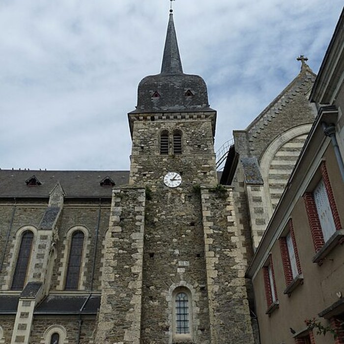 Photo de Église Saint-Pierre de Chanzeaux