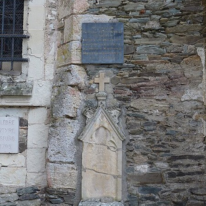 Photo de Église Saint-Pierre de Chanzeaux