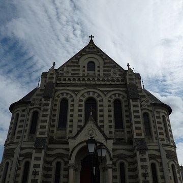 Église Saint-Pierre de Chanzeaux