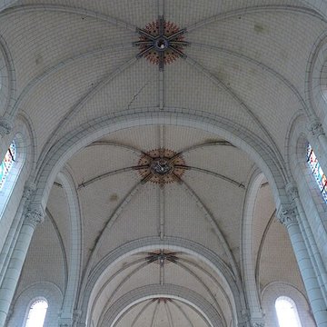 Église Saint-Pierre de Chanzeaux