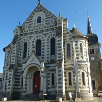 Église Saint-Pierre de Chanzeaux