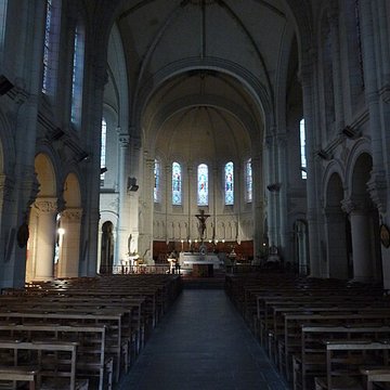 Église Saint-Pierre de Chanzeaux