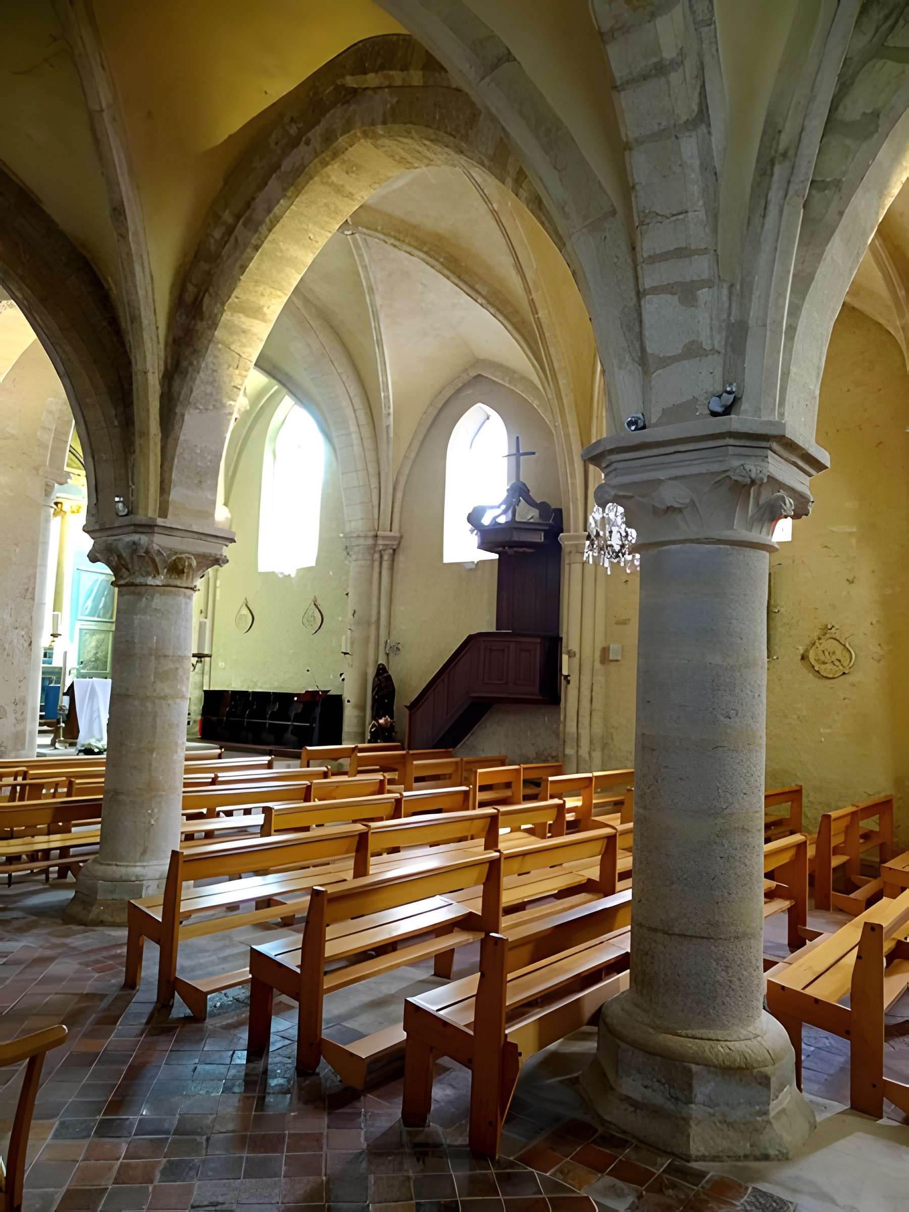 Église Saint-Pierre de Chavenay