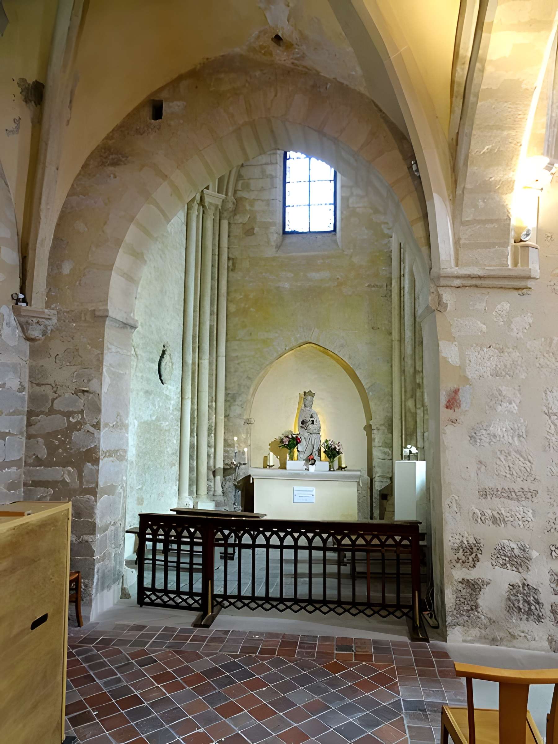 Église Saint-Pierre de Chavenay