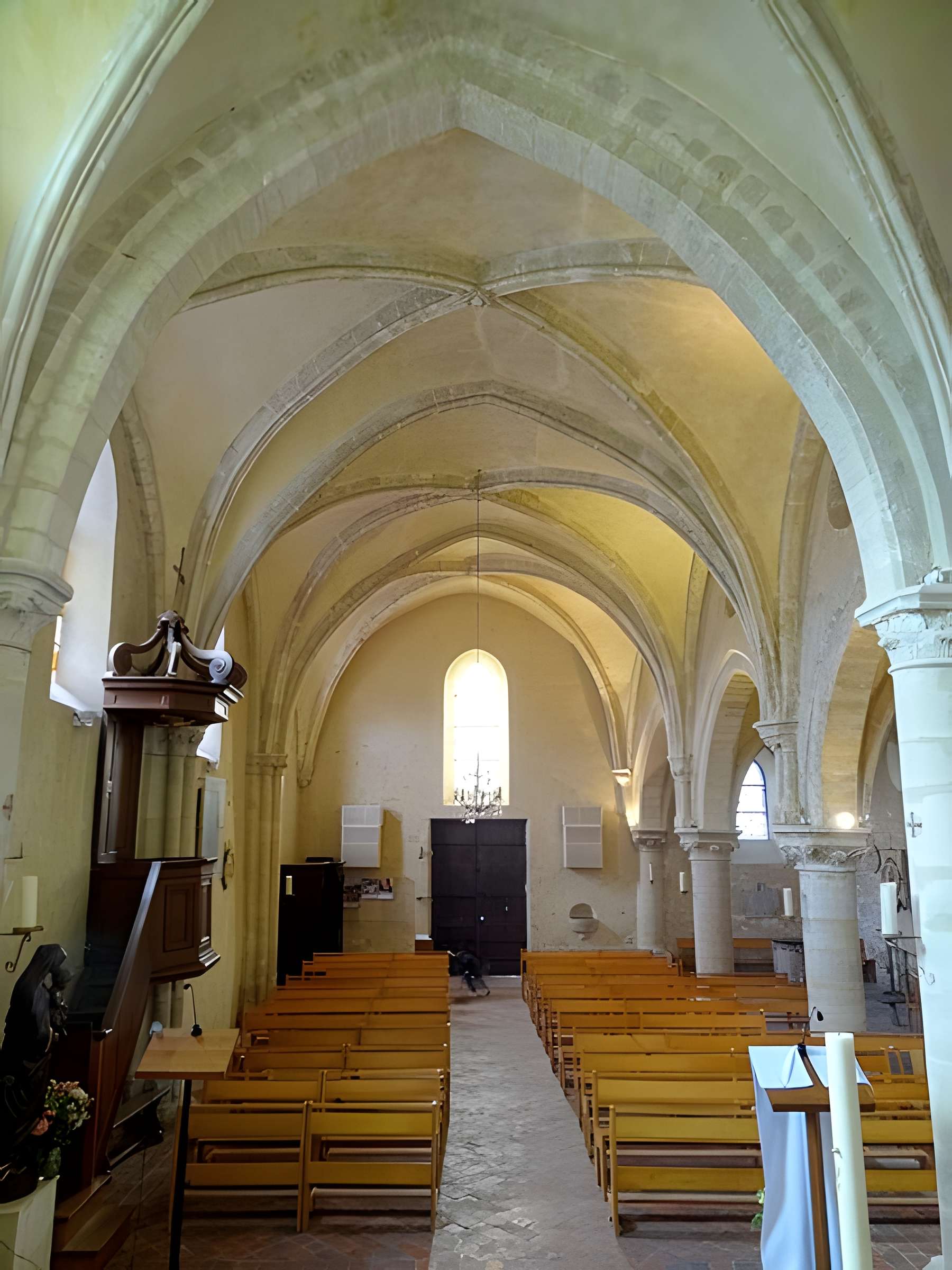 Église Saint-Pierre de Chavenay
