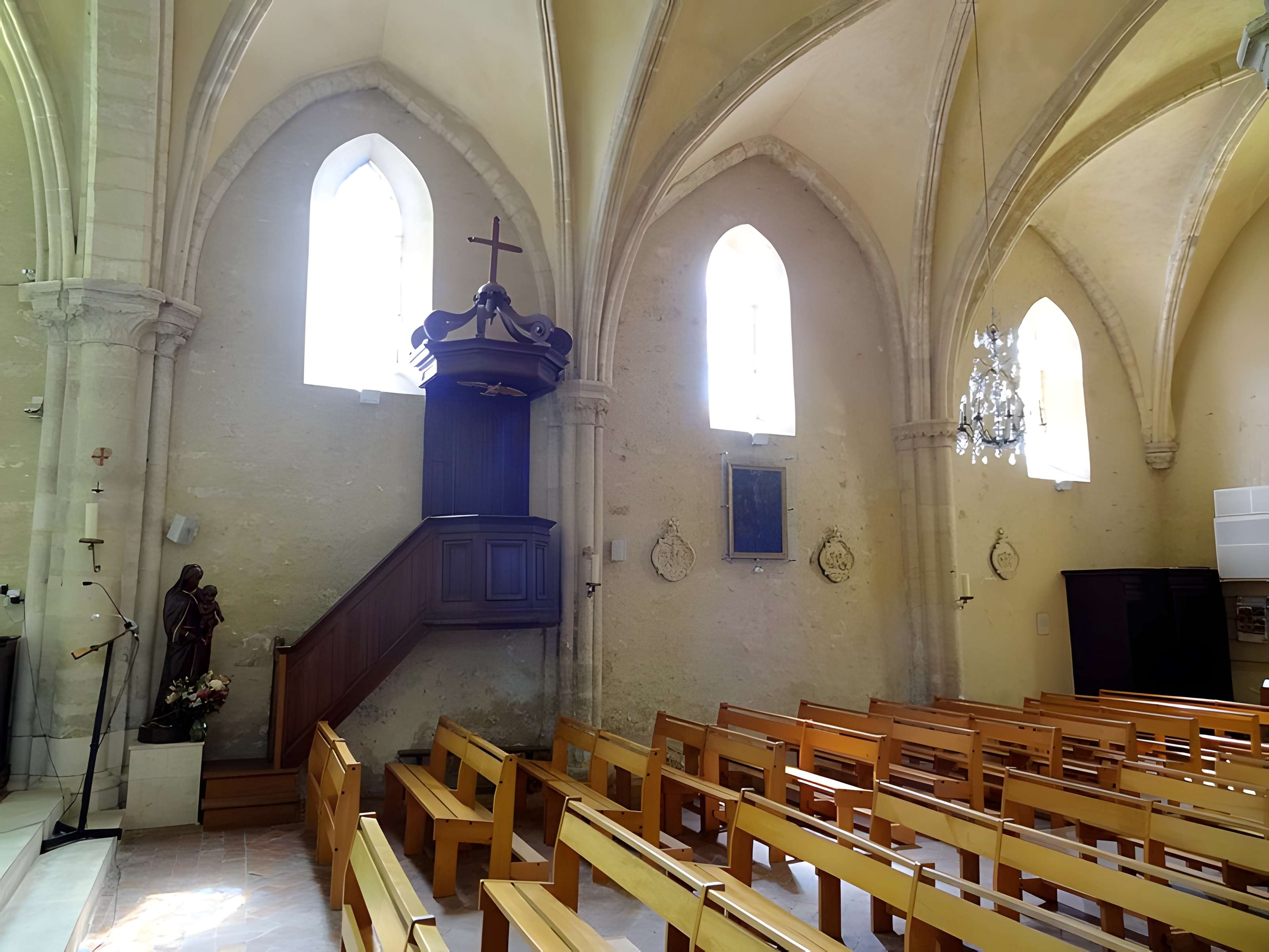 Église Saint-Pierre de Chavenay