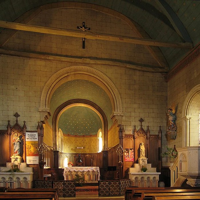 Photo de Église Saint-Pierre de Chenillé-Changé