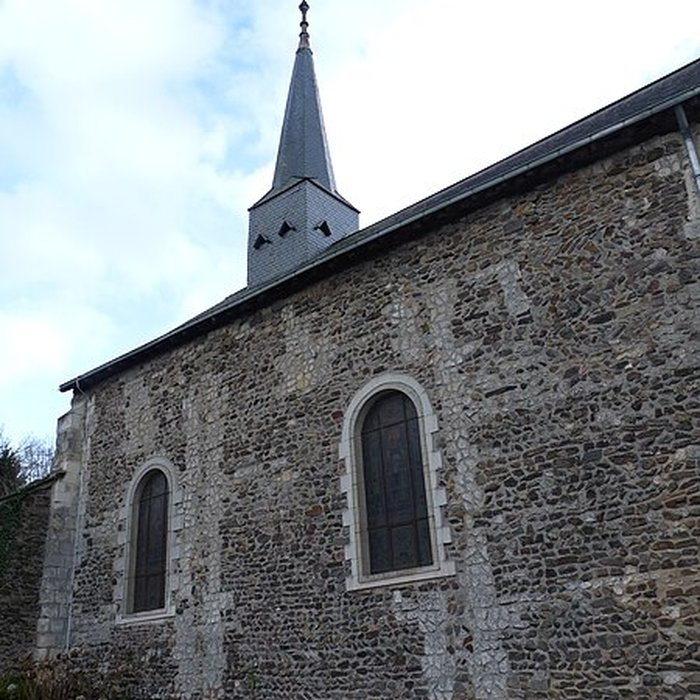 Photo de Église Saint-Pierre de Chenillé-Changé