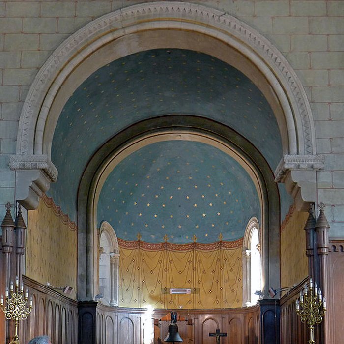 Photo de Église Saint-Pierre de Chenillé-Changé