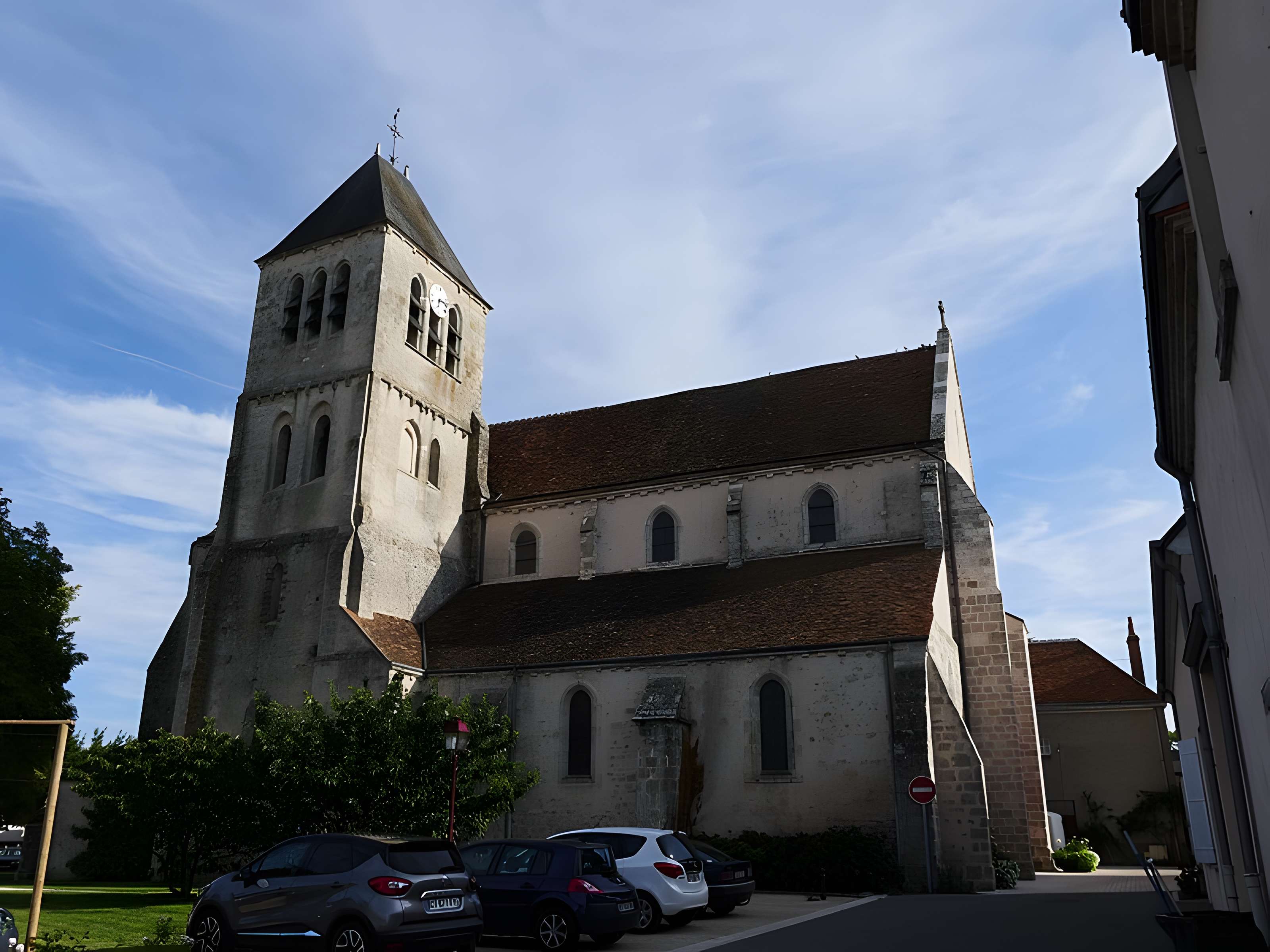 Église Saint-Pierre de Chilleurs-aux-Bois