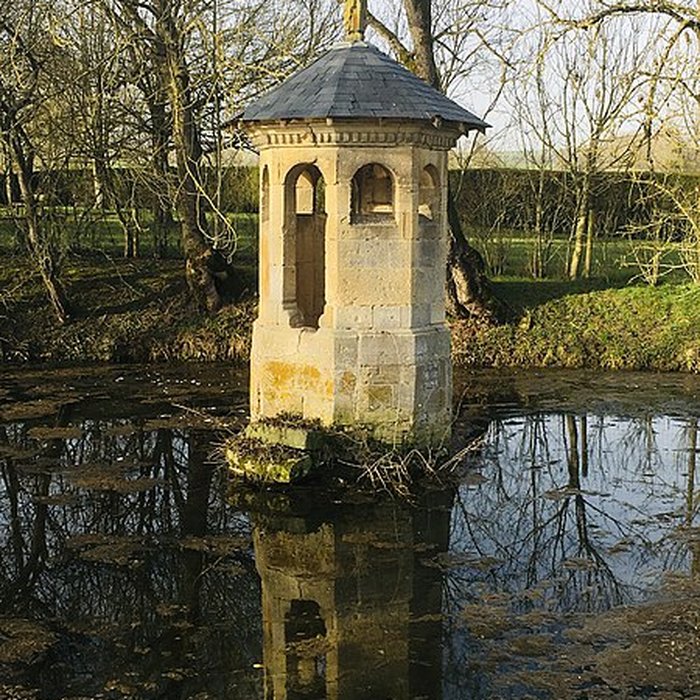 Photo de Eglise, cimetière et fontaine Saint-Pierre